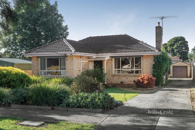 1 Deauville Street Forest Hill 3131
