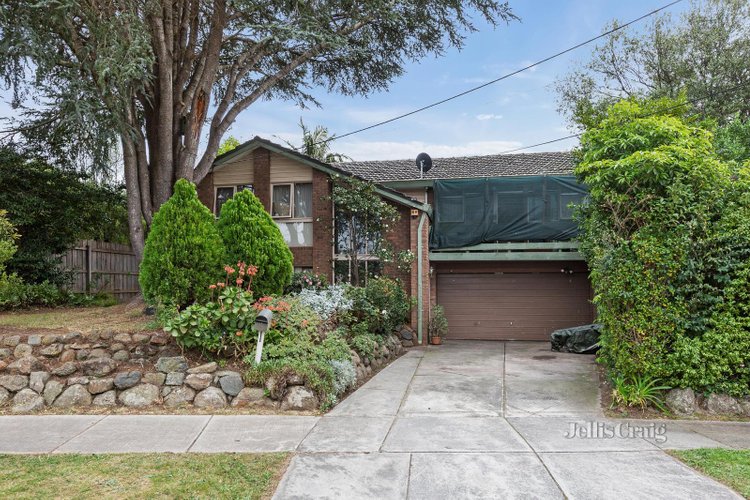 1 Delfin Court Glen Waverley 3150