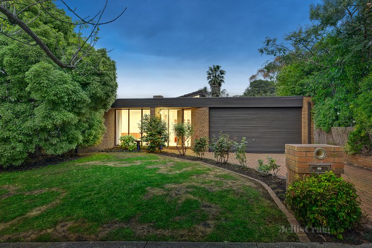 1 Doonkuna Avenue Camberwell 3124