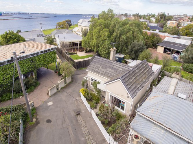 1 Dowman Street Newport 3015