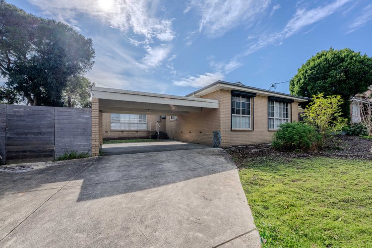 1 Gahnia Close Ringwood North 3134
