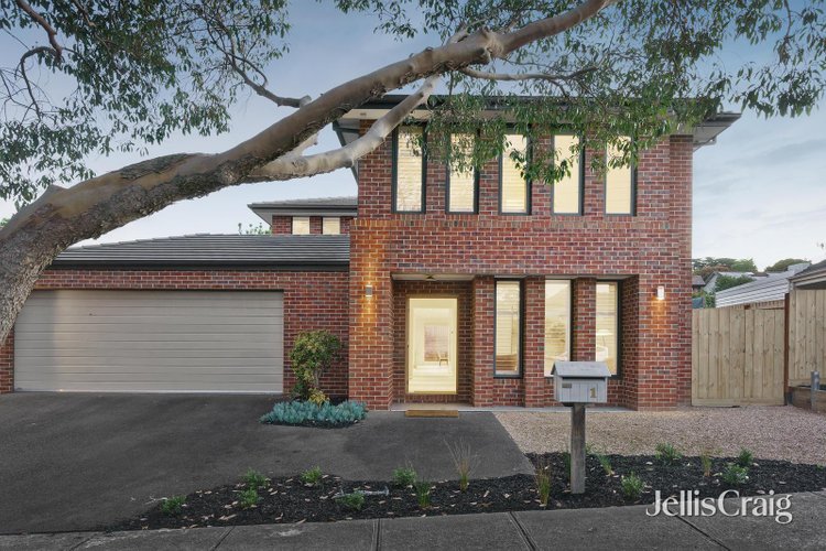 1 Gladstone Street Surrey Hills 3127