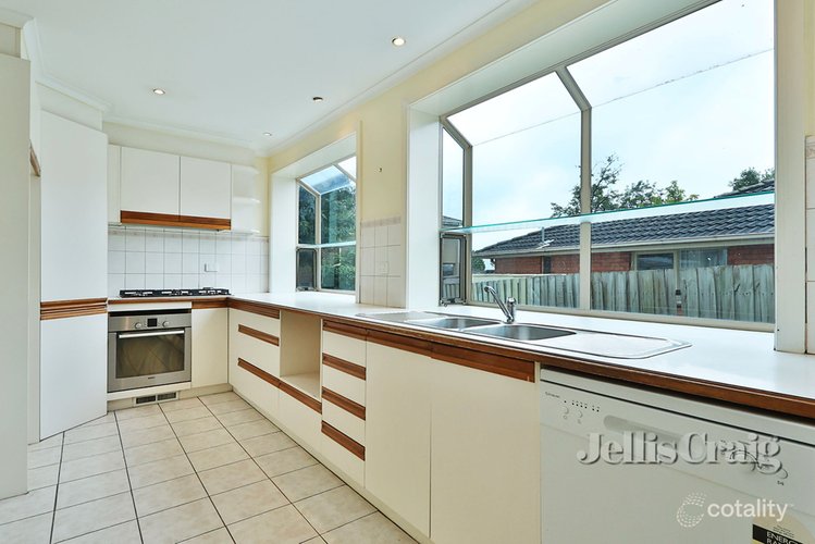 1 Golden Grove Glen Waverley 3150