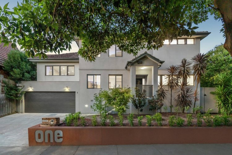 1 Heather Court Hawthorn East 3123