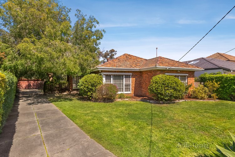 1 Henshall Road Strathmore 3041