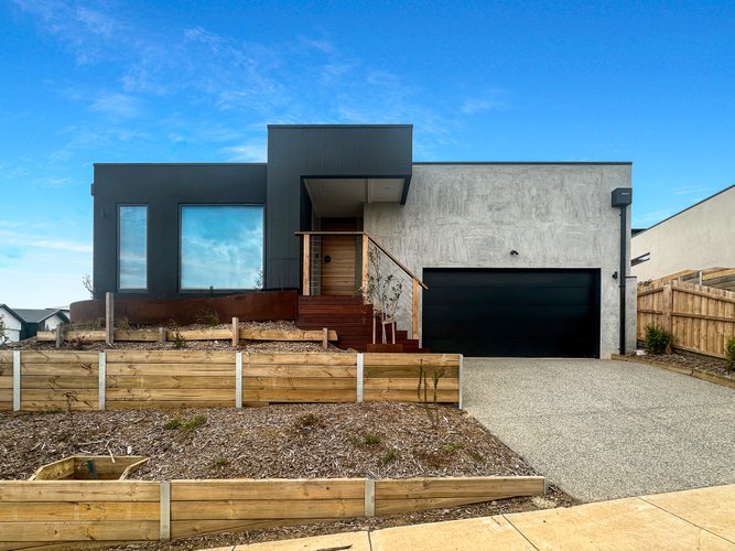 1 Koop Close Highton 3216