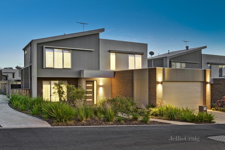 1 Madigan Court Heathmont 3135
