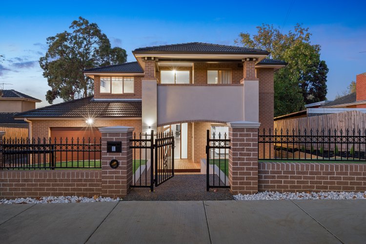 1 Newton Grove Glen Waverley 3150