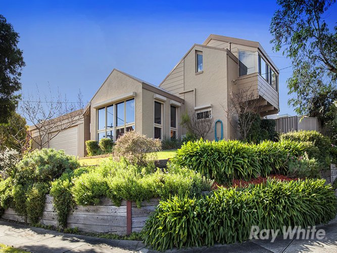 1 Parkleigh Court Vermont South 3133