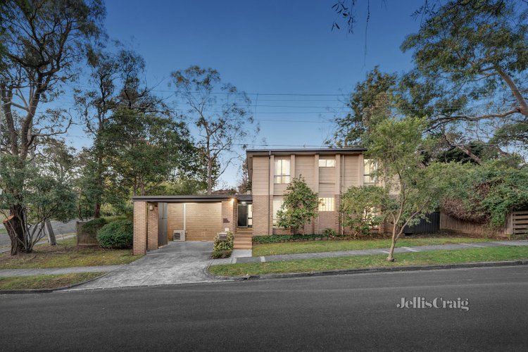 1 Peak Court Blackburn 3130