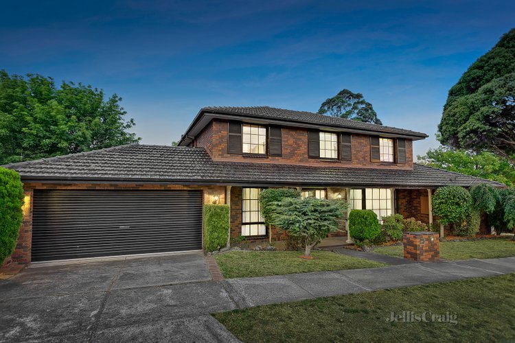 1 Penhurst Court Glen Waverley 3150