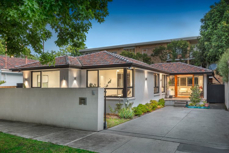 1 Penleigh Court St Kilda East 3183