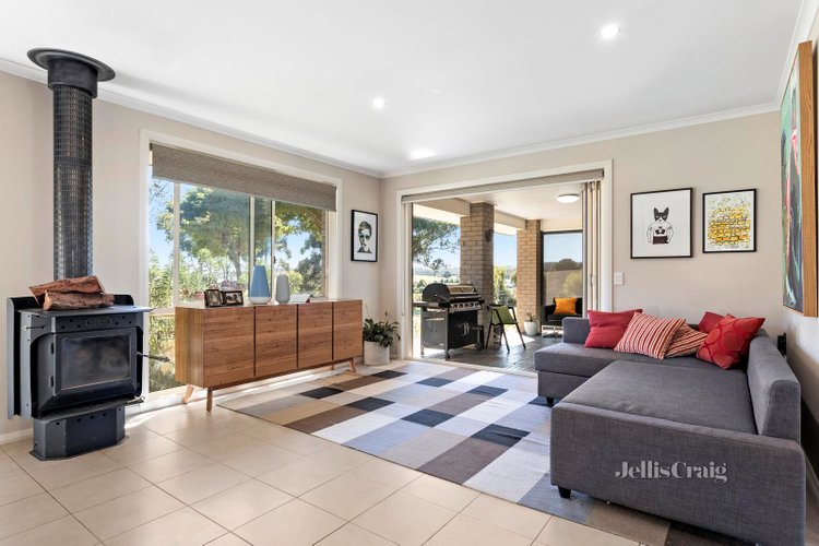 1 Quines Road Musk 3461