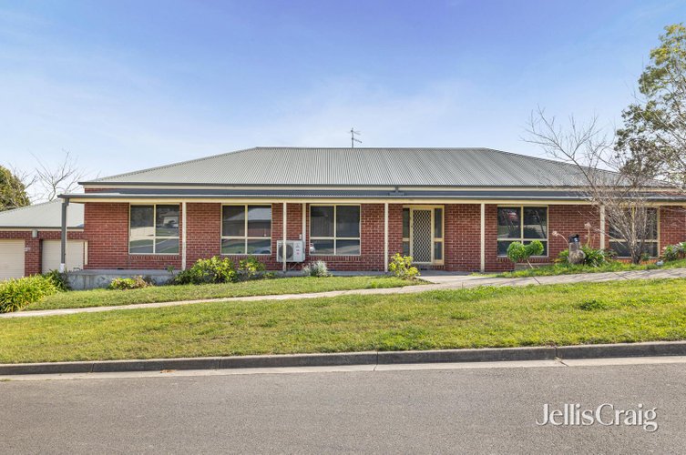1 Rosewood Court  Mount Helen 3350