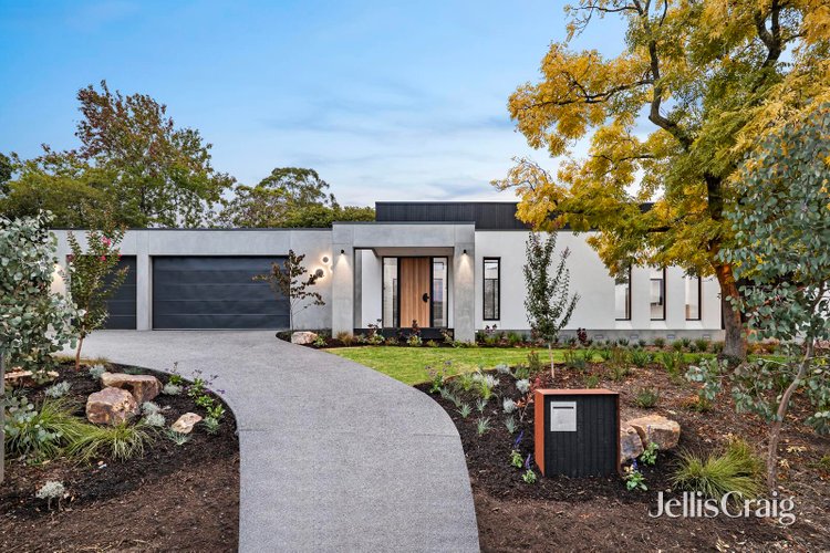 1 Rouseglen Court Ringwood North 3134
