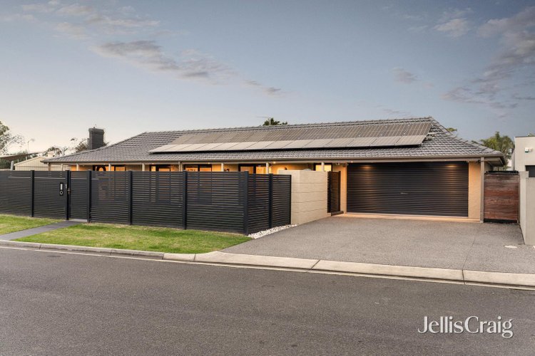 1 Salmon Bay Patterson Lakes 3197