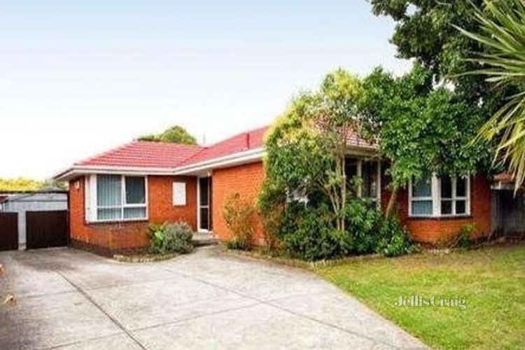 1 Sandowen Avenue Burwood East 3151