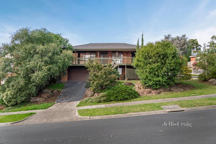 1 Selsdon Court Greensborough 3088