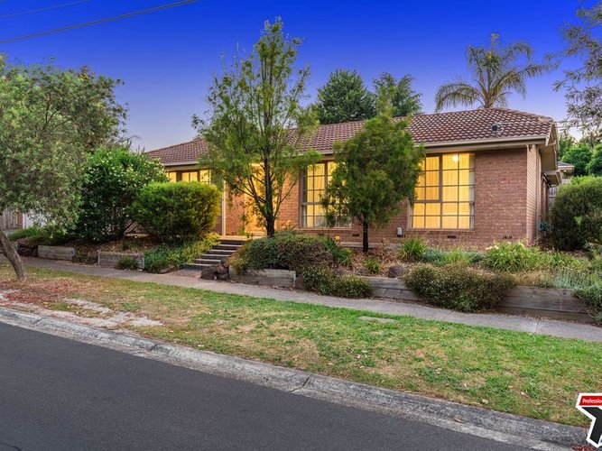 1 Tallarook Court Croydon Hills 3136