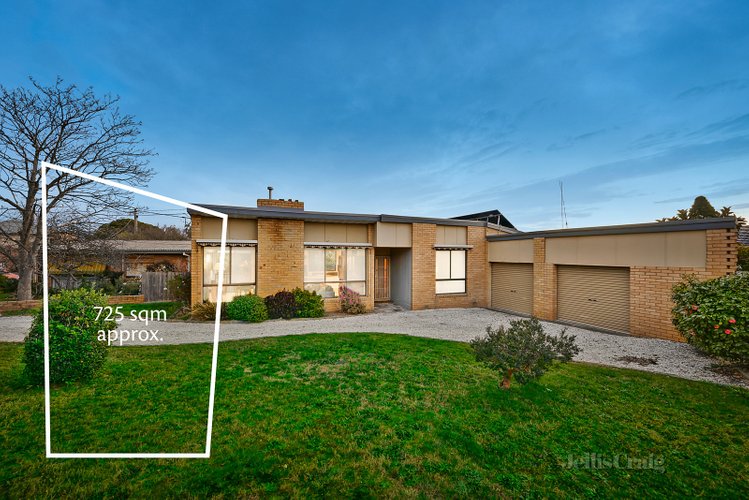 1 Toombah Street Mount Waverley 3149
