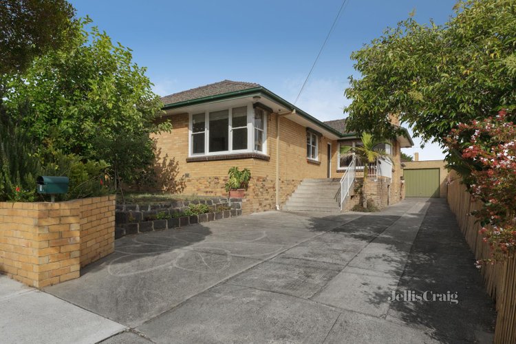 1 Velra Avenue Murrumbeena 3163
