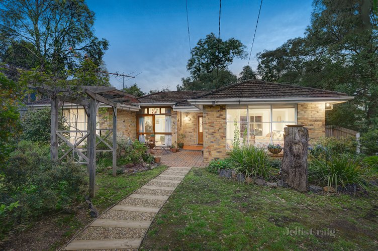 1 View Hill Crescent Eltham 3095