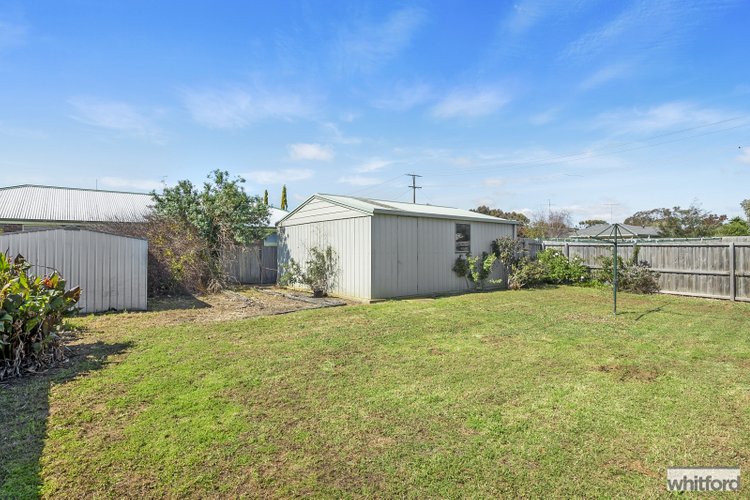 1 Warrawee Road, Leopold