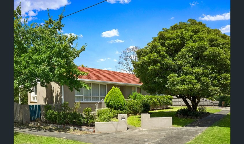 1 Winston Court Blackburn South 3130