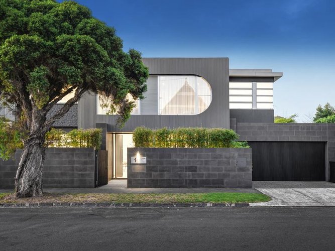 1 Wolseley Grove Brighton 3186