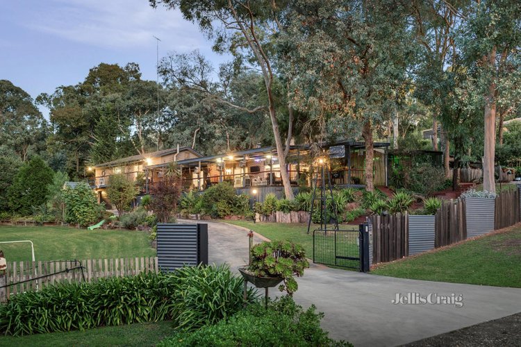 10-14 Crowther Avenue Wattle Glen 3096