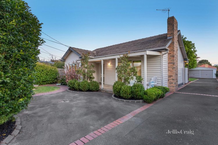 10 Acacia Avenue Mentone 3194