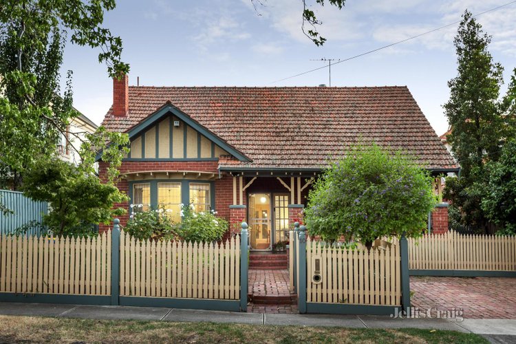10 Angle Road Deepdene 3103