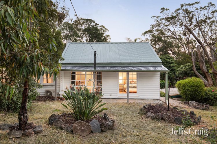 10 Barreenong Road Cottles Bridge 3099