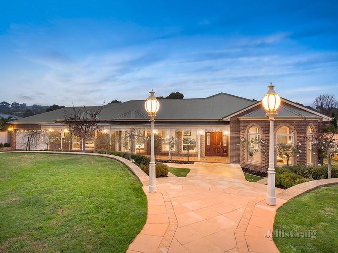 10 Bellbird Drive Lilydale 3140