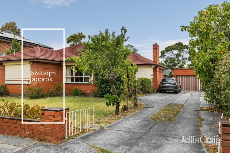 10 Bellerive Avenue Mount Waverley 3149