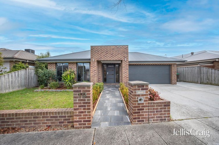 10 Bellington Drive  Alfredton 3350