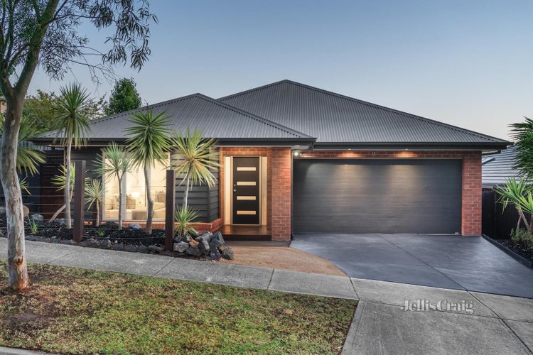 10 Besra Drive Doreen 3754