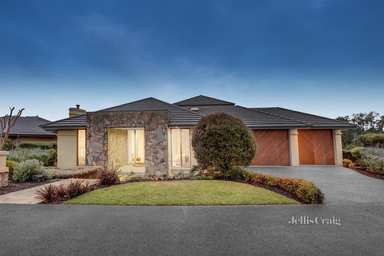 10 Carnoustie Lane Chirnside Park 3116