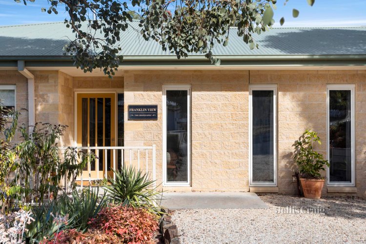 10 Catherine Court Campbells Creek 3451
