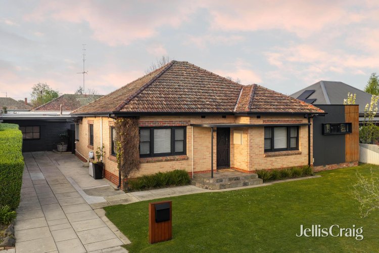 10 Collard Street Newington 3350