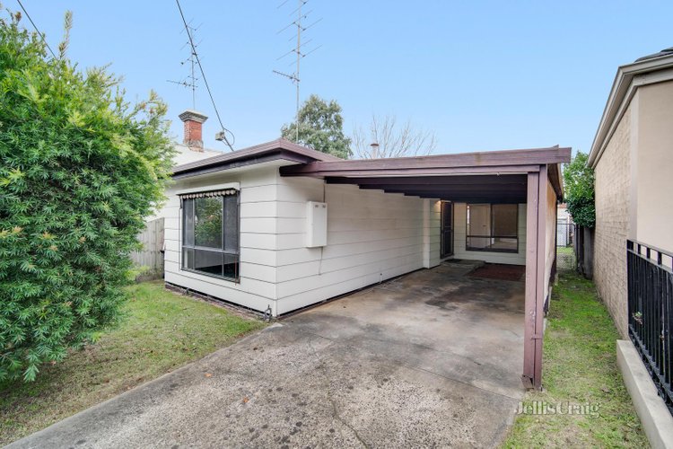 10 Cowan Street Lake Wendouree 3350