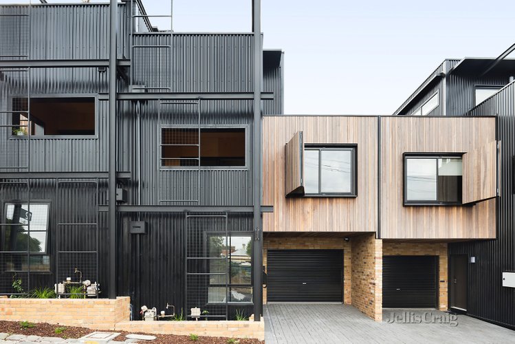 10 Dalziel Lane Northcote 3070