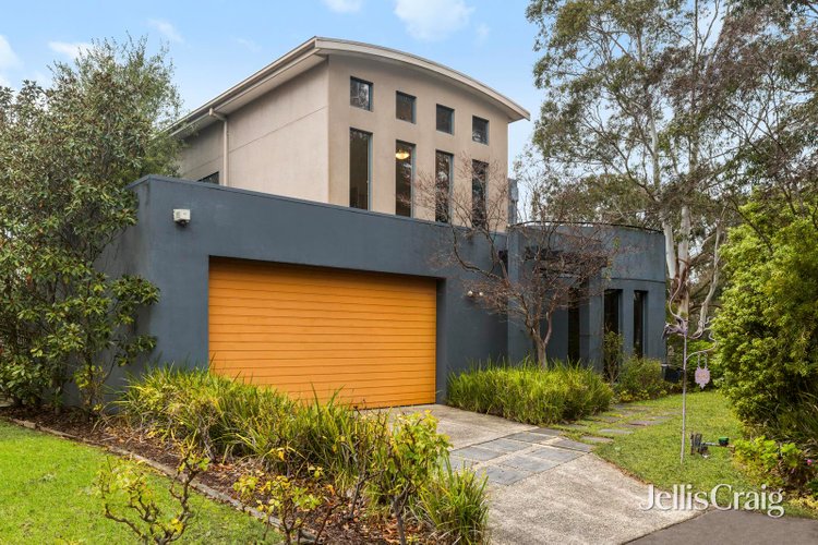 10 Deirdre Street Glen Waverley 3150