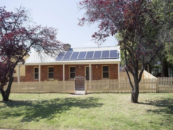 10 Dick Street Castlemaine 3450