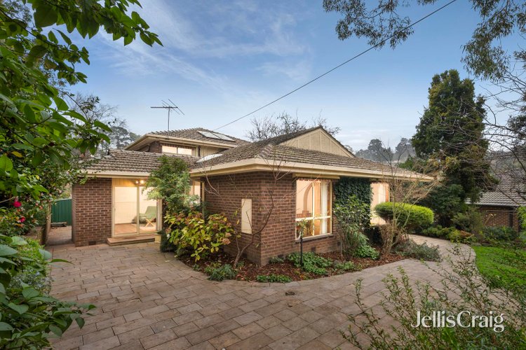 10 Doreen Court Montrose 3765