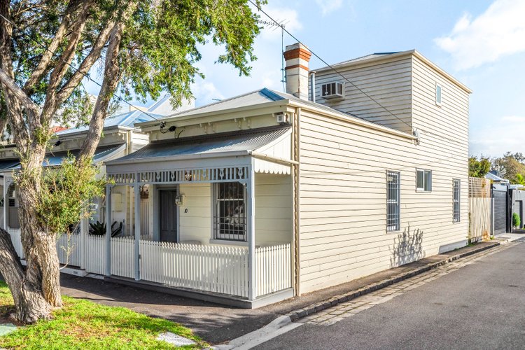 10 Durham Street Albert Park 3206