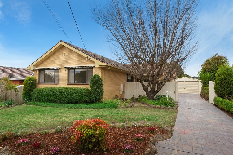 10 Eileen Street Mount Waverley 3149