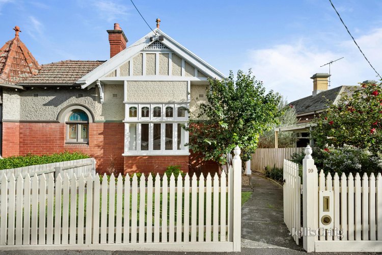 10 Fairholm Grove Camberwell 3124