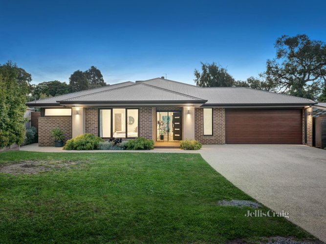 10 Glenwood Drive Croydon 3136