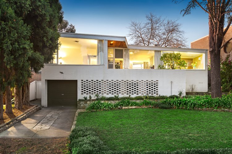 10 Gruyere Crescent Ivanhoe East 3079